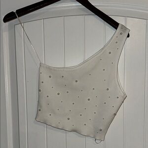 Love Tree Cream One-Shoulder Camisole with Pearl Details